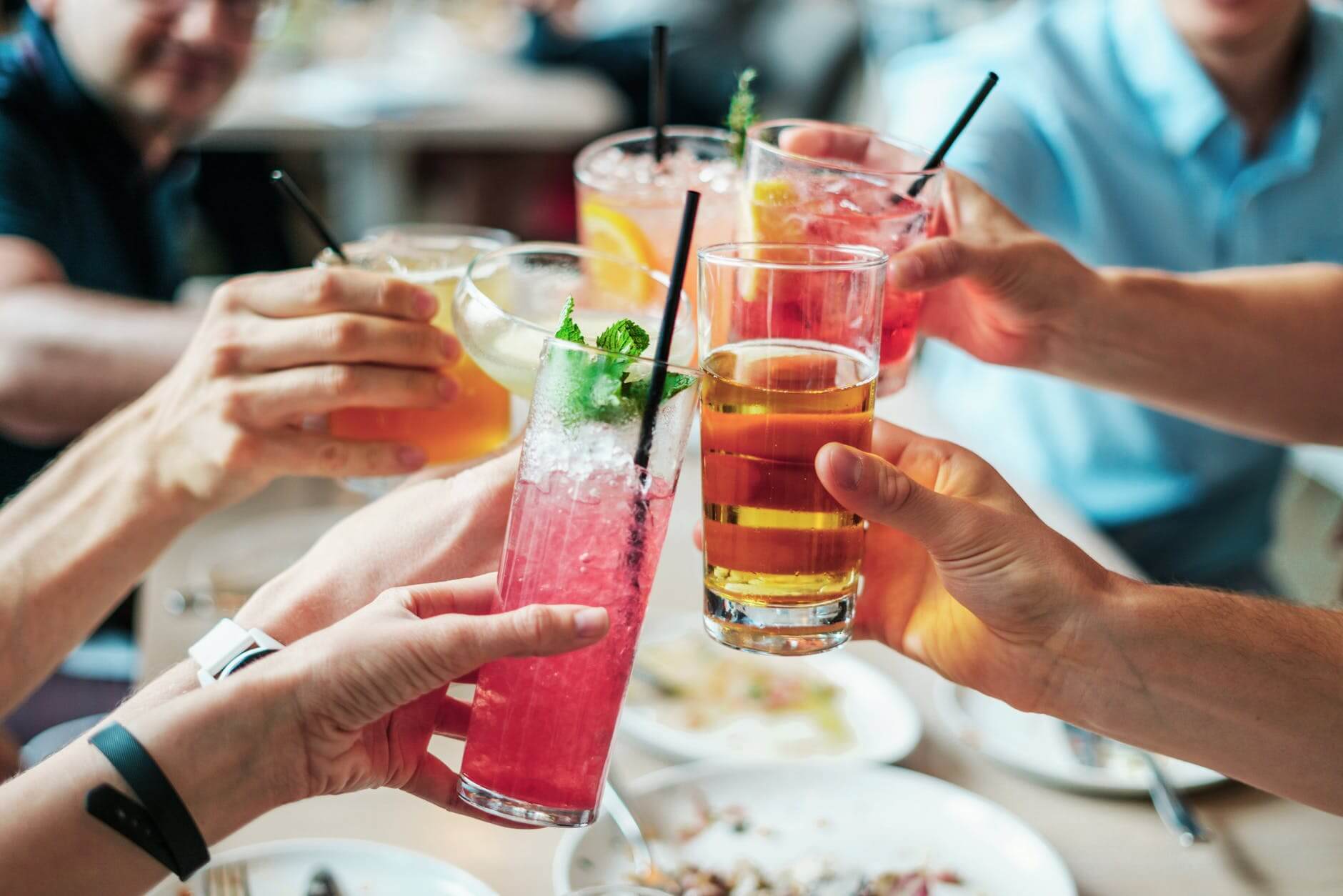Happy hour virtual corporativo: 10 ideias para surpreender colaboradores e clientes 13