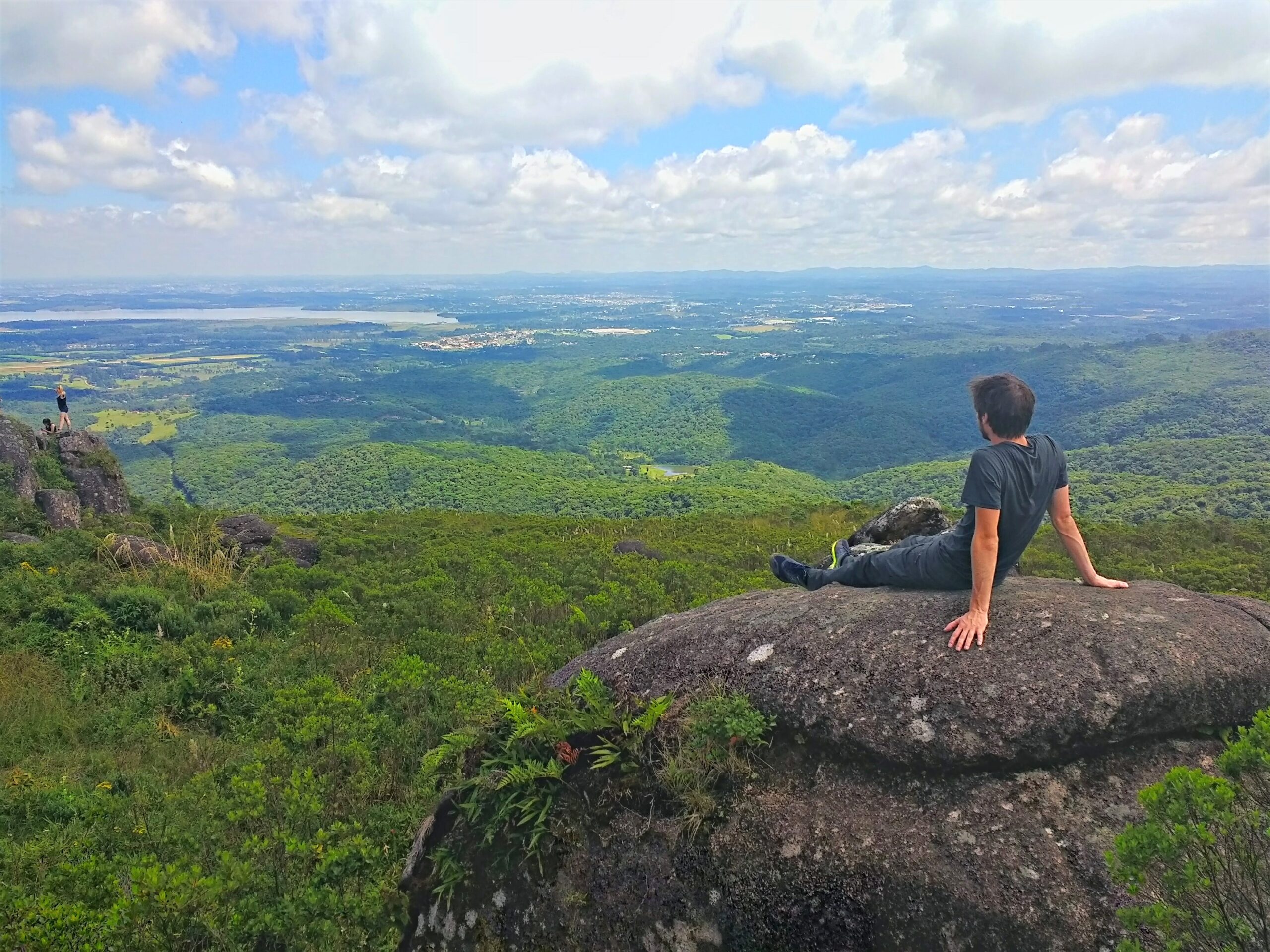 Minha Primeira Montanha + Cachoeira: uma grande aventura com trilha até o Morro Pão de Loth de Curitiba