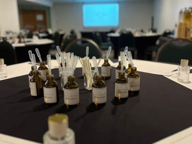 Crie seu próprio perfume personalizado – uma experiência em Florianópolis! - Image 3