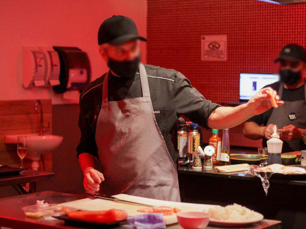 Experiência Exclusiva - Aula de sushi com Harmonização de Cavas - Grupo exclusivo para até 14 pessoas - Image 4