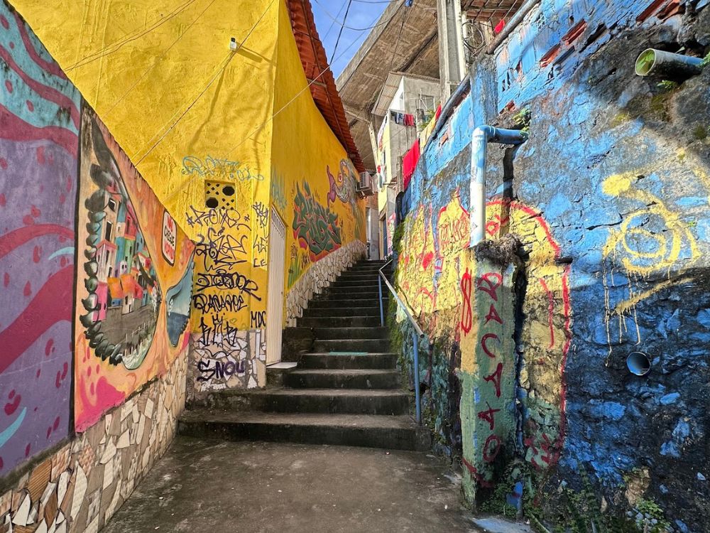 Encontro com as raízes Afro-Brasileiras de Salvador + almoço em pitoresca favela à beira-mar - Image 3