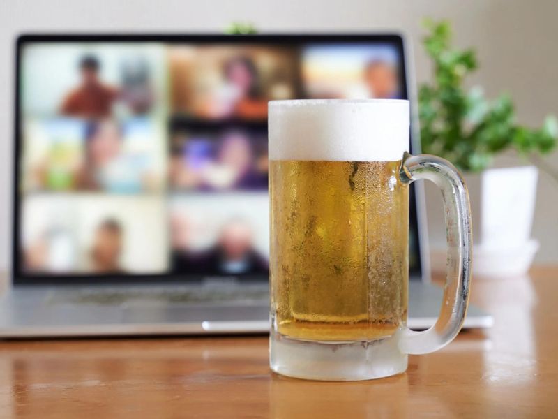 Cervejas artesanais desvendadas: explorando 5 estilos diferentes de cerveja em uma degustação online - Image 2