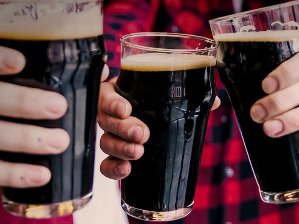 Conheça os segredos da cerveja imergindo em uma fábrica de São Paulo