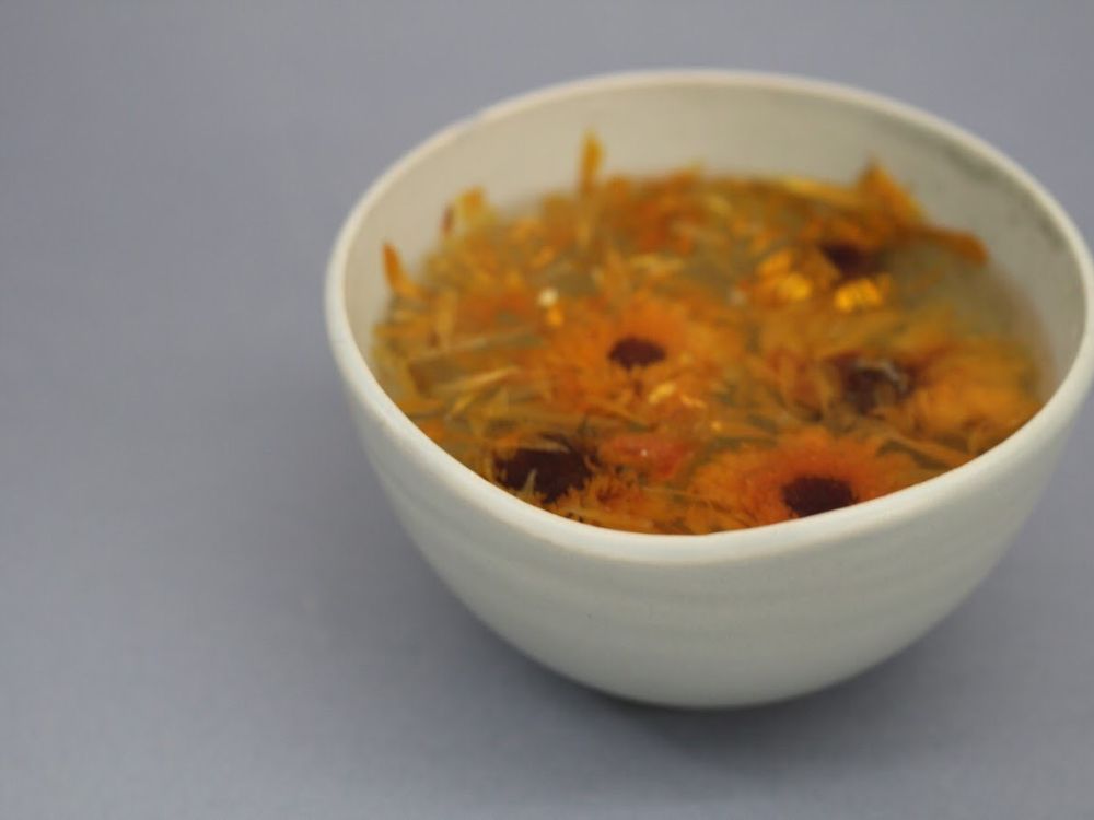 Exploração sensorial e cuidados faciais naturais uma jornada de bem-estar para a pele - Image 3