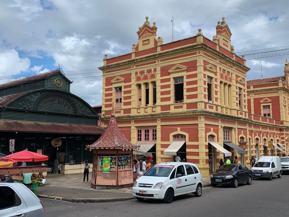 Manaus e o espetáculo do encontro das águas: uma viagem pela história e natureza Amazônica