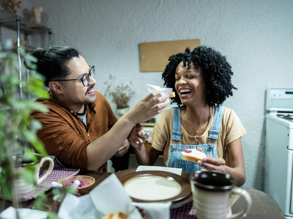 Moldando o Amor: vivência de cerâmica no torno com jantar exclusivo para casais - Image 3