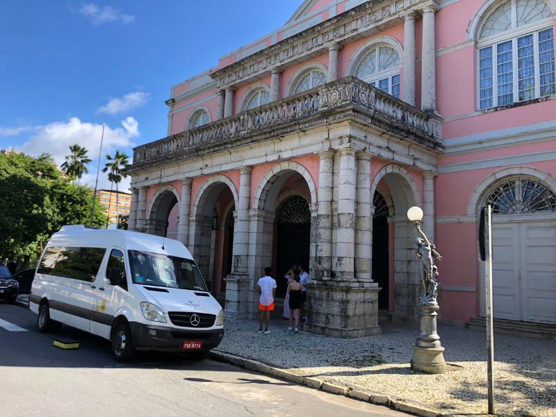 Descubra o Recife Antigo e navegue pelo Rio Capibaribe em um incrível catamarã! - Image 2