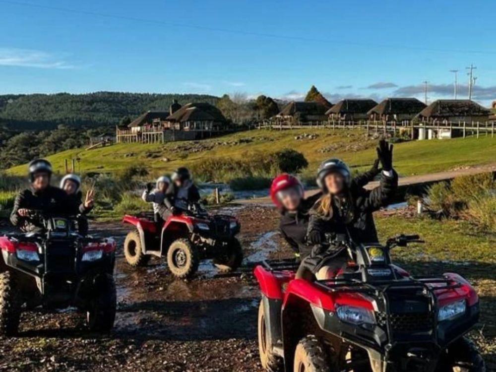 Paisagens serenas, aventura e velocidade: passeio de Quadriciclo pelos campos de Cambará do Sul - Image 2