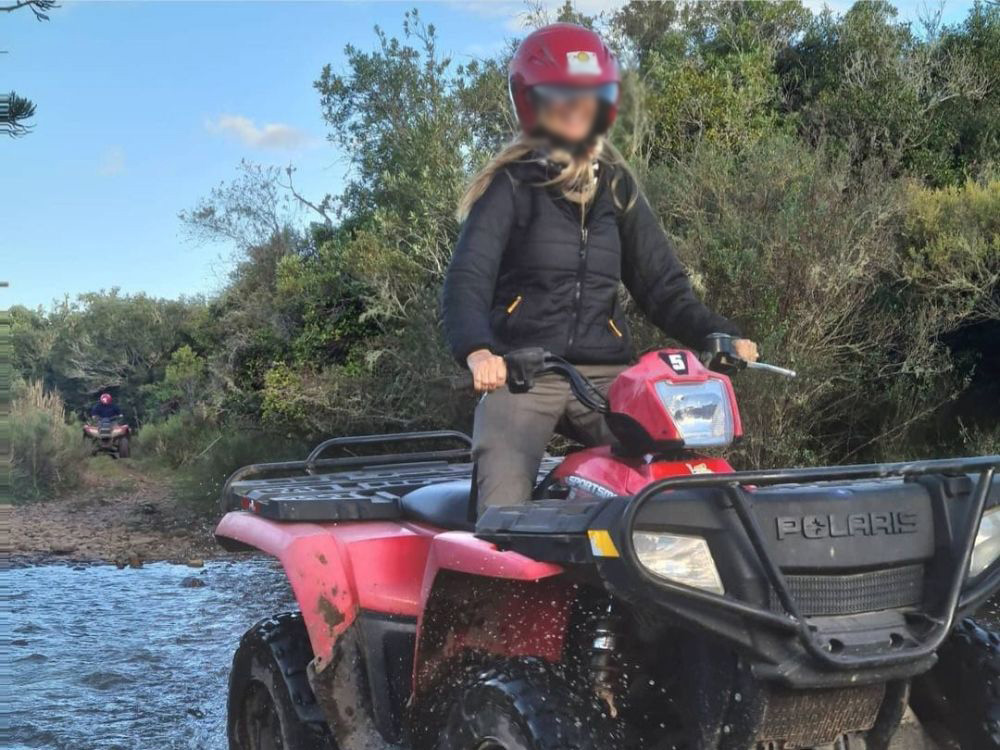 Aventura em dose dupla: passeio de Quadriciclo ao pôr do sol para casais