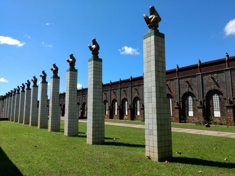 Um tour pela Recife Cultural! Conheça a Oficina Francisco Brennand e o Parque das Esculturas - Image 4
