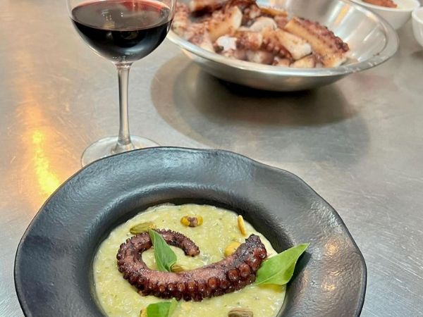 Risotos salgados e doces: imersão mãos na massa com chef especialista na arte italiana do risoto perfeito!