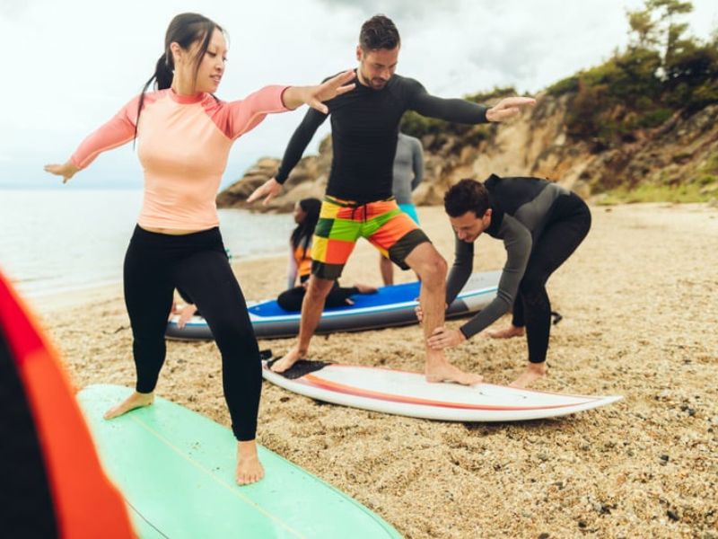 Aula de Surf para dupla/casal: Mais que experiência, uma vivência em Ubatuba. - Image 2
