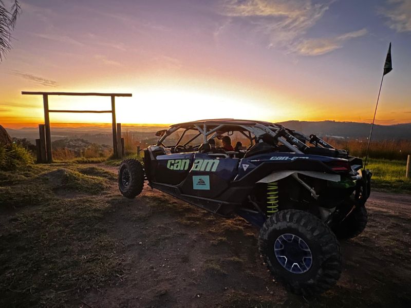 Pedra Rachada Off-Road: Aventura de UTV Radical - Até 3 pessoas - Image 3