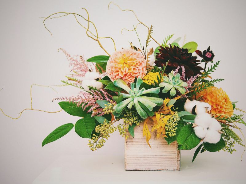 Aprenda a fazer um arranjo floral do zero - Grupo Exclusivo para até 30 pessoas